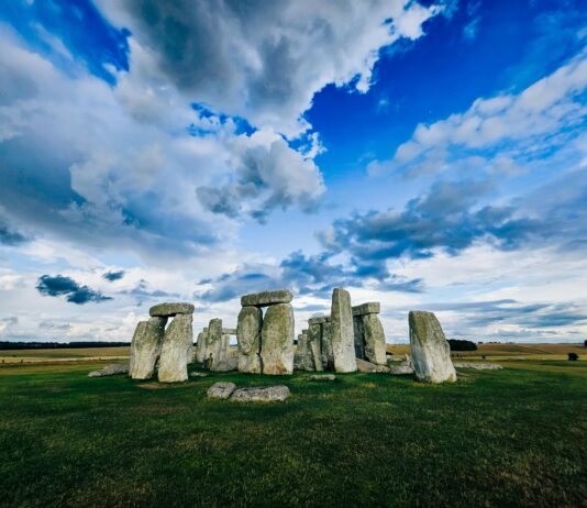 Bakırköy Dairelerinde Çocuklu Aileler İçin Site Seçimi Neden Önemli?